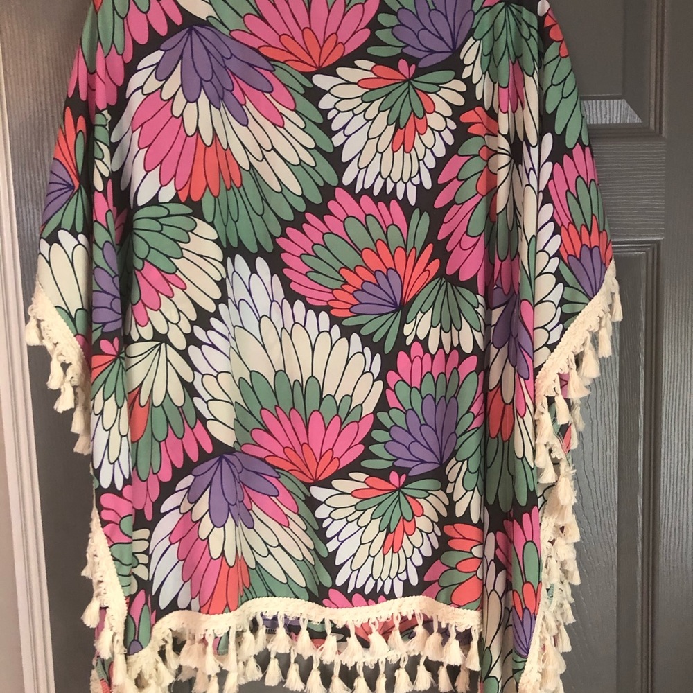 Judith March poncho